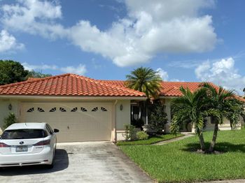 1655 Farmington Circle