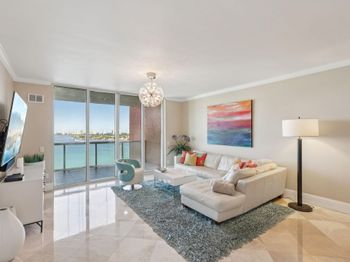 2650 Lake Shore Drive