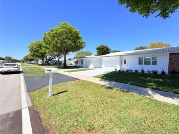 8581 NW 17th Street