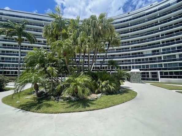 900 Bay Drive 311, Miami Beach FL 33141