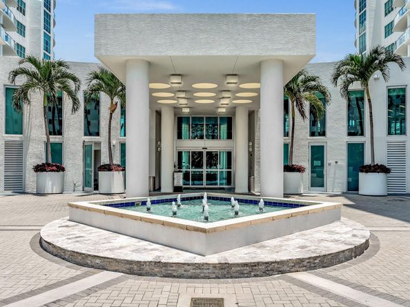 3131 NE 188th Street 21201, Aventura FL 33180