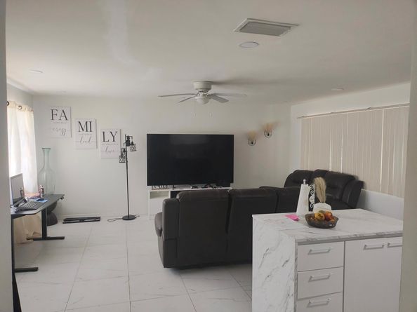 1249 NW 18th Street, Fort Lauderdale FL 33311