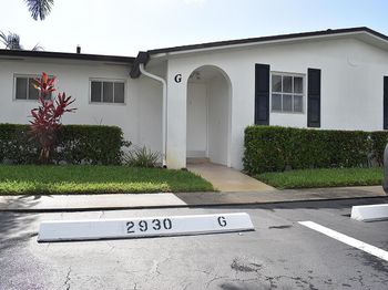 2930 Crosley Drive E