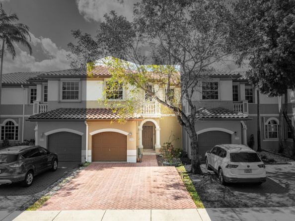 5048 SW 136th Ave, Miramar FL 33027