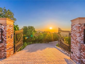 2333 N Coronet Court