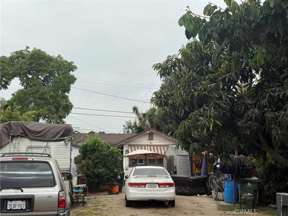 8831 Baring Cross Street, Los Angeles CA 90044