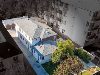 829 N Edinburgh Avenue