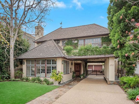 2917 N Poinsettia Avenue, Manhattan Beach CA 90266