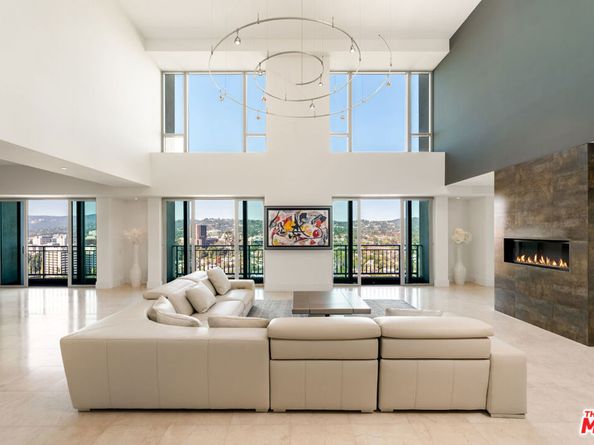 10727 Wilshire Boulevard PH2, Los Angeles CA 90024
