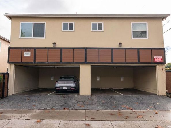 12592 Washington Place, Los Angeles CA 90066