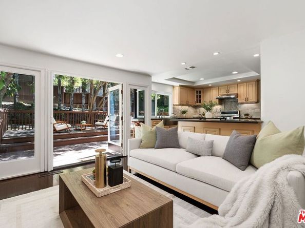 2880 Woodwardia Drive, Los Angeles CA 90077