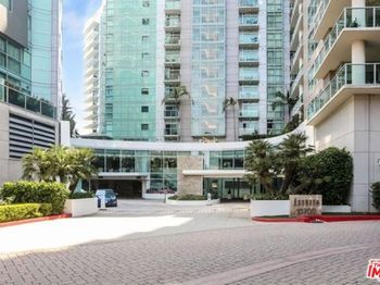 13700 Marina Pointe Drive