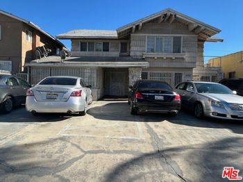 1320 Crenshaw Boulevard