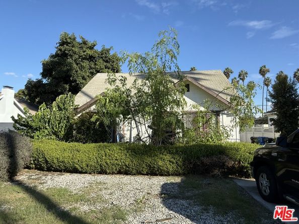 4622 9th Avenue, Los Angeles CA 90043