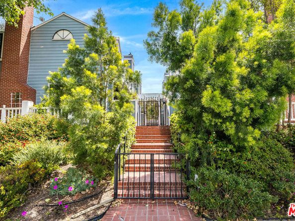 4420 Tujunga Avenue 2, North Hollywood CA 91602