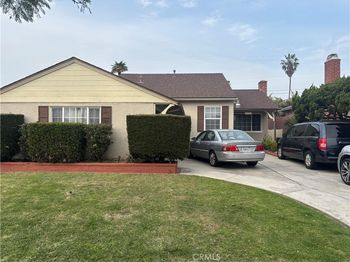 2403 W 116th