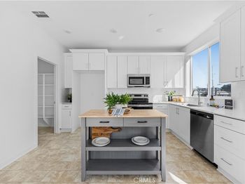 9423 1/2 N Sepulveda Blvd.