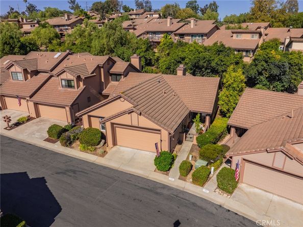 332 Mahogany Gln, Escondido CA 92026