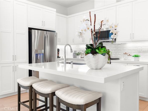 806 Sunrise Road, Rancho Mission Viejo CA 92694