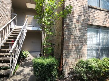 2100 Wilcrest Drive
