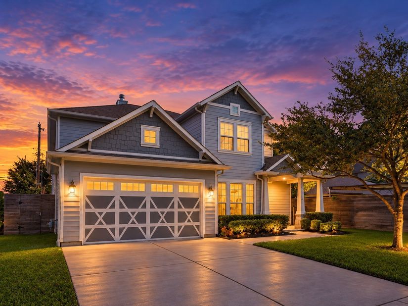 8558 Ridgepoint Drive, Houston TX 77055