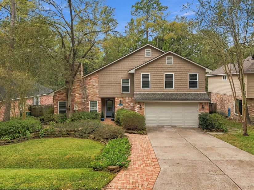 8 Diamond Oak Court, The Woodlands TX 77381