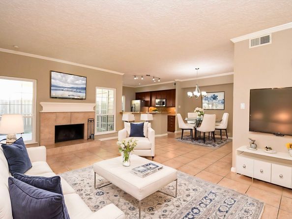 9400 Doliver Drive 56, Houston TX 77063