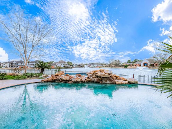 5 Camden Court, Sugar Land TX 77479