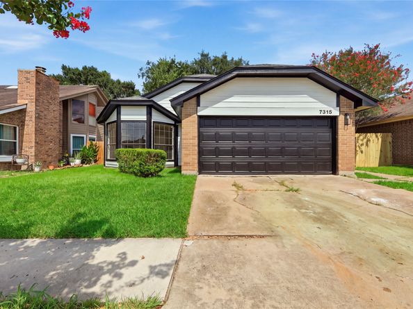 7315 Puerta Vallarta Drive, Houston TX 77083