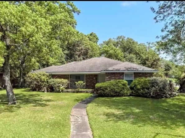 4502 Creekbend Drive, Houston TX 77035