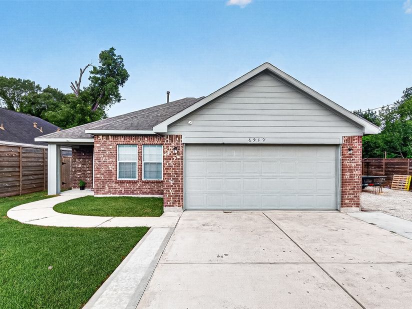 6519 Haight Street, Houston TX 77028