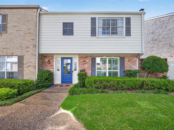 12618 Huntingwick Drive 100, Houston TX 77024