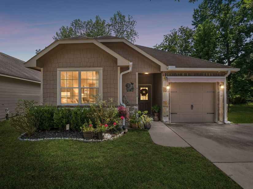 6128 Shelburne Street, Houston TX 77396