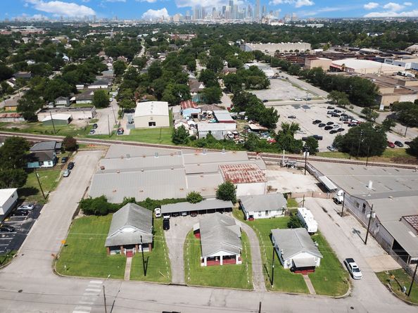 1308 Hughes Street, Houston TX 77023