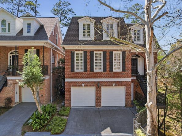 285 Sugarberry Circle, Houston TX 77024