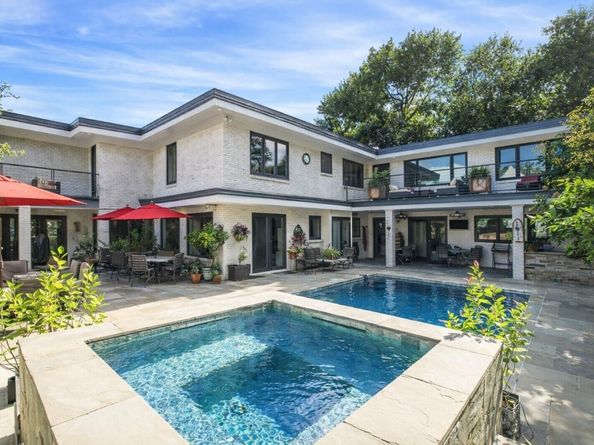 2500 Glen Haven Boulevard, Houston TX 77030