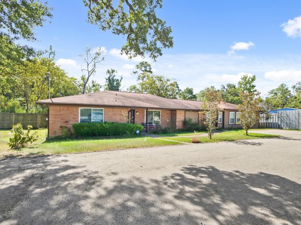 5302 Treaschwig Road, Spring TX 77373