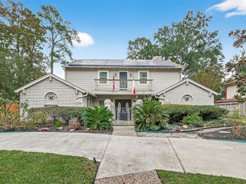 5711 Bermuda Dunes Dr