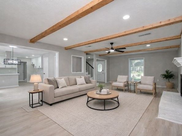 4735 Theall Road, Houston TX 77066