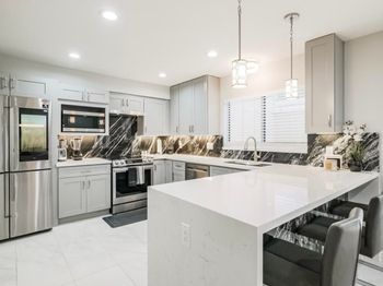 11643 Village Place Drive