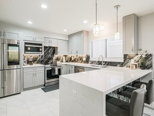 11643 Village Place Drive 194, Houston TX 77077