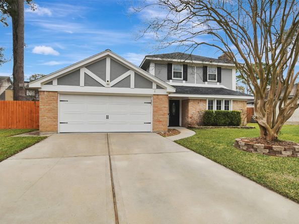 8 Arlington Street, Conroe TX 77301