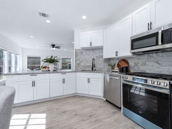 13547 Pasa Robles Lane