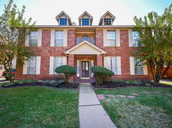 9731 New Kent Drive, Sugar Land TX 77498