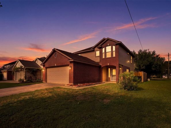 8902 Iron Springs Drive, Houston TX 77034
