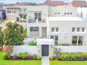 11606 Royal Parkside Place