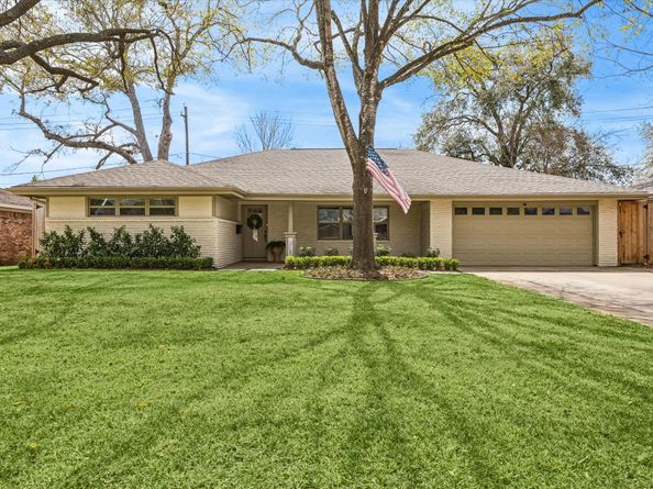 9829 Pine Lake Drive, Houston TX 77055