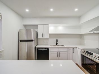 4040 San Felipe Street