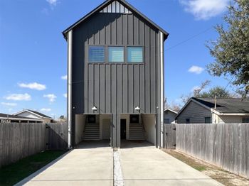 3407 Sakowitz Street