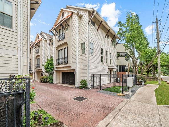 229 Knox Street, Houston TX 77007